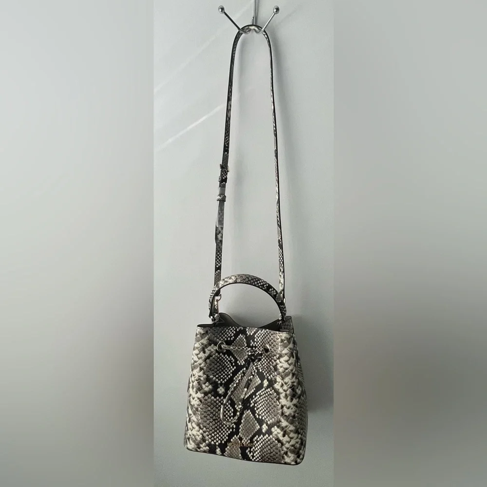 Michael Kors Suri Med Python Embossed Leather Bucket Bag - Picture 1 of 5